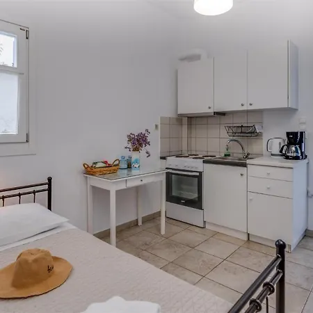 Aparthotel Anemousa 4*