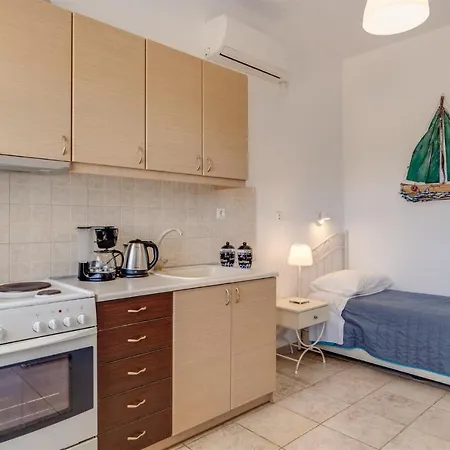 Aparthotel Anemousa 4*