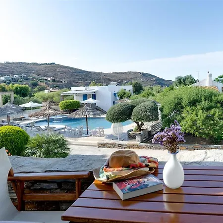 Aparthotel Anemousa Otzias