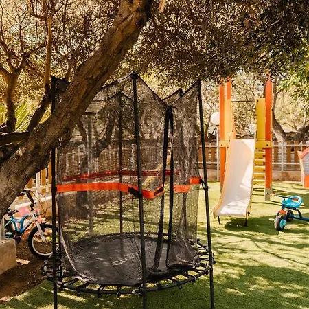 شقة فندقية Anemousa 3*