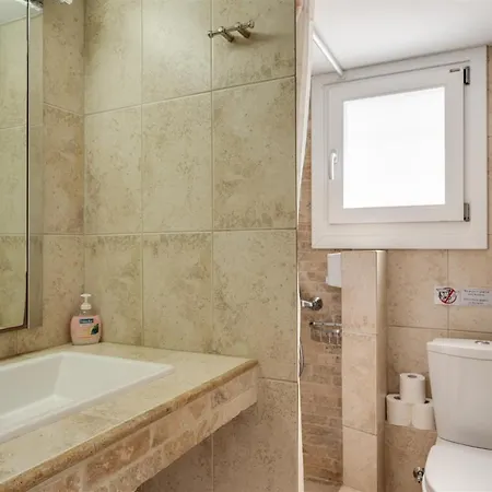 Anemousa Aparthotel Otzias