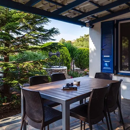 Anemousa Aparthotel Otzias