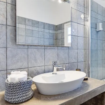 Aparthotel Anemousa Otzias