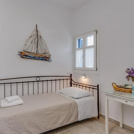 Anemousa Aparthotel Otzias