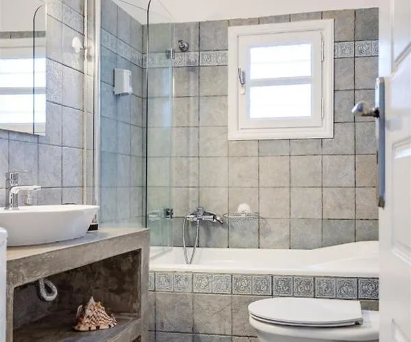 Aparthotel Anemousa Otzias