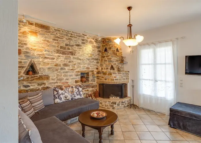 Aparthotel Anemousa 4*