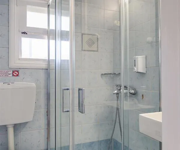 Aparthotel Anemousa Otzias