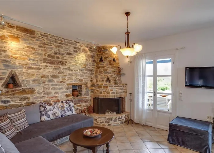 Aparthotel Anemousa 4*